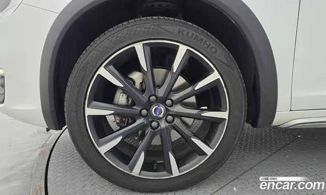 Volvo V60 2017 2.0 автомат (гидро), миниатюра 5 Volvo V60 2017 2.0 автомат (гидро), миниатюра 5