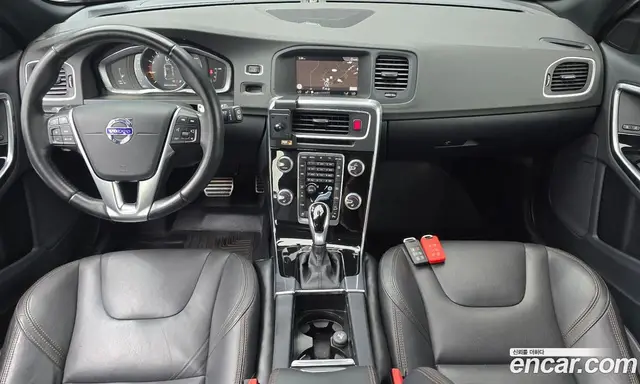 Volvo V60 2017 2.0 автомат (гидро), миниатюра 7 Volvo V60 2017 2.0 автомат (гидро), миниатюра 7