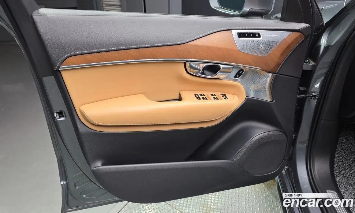 Volvo XC90 2020 2.0 автомат (гидро), фото 13