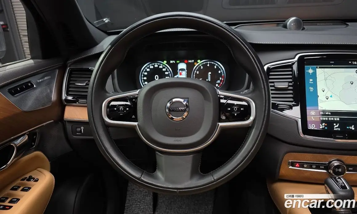 Volvo XC90 2020 2.0 автомат (гидро), фото 18