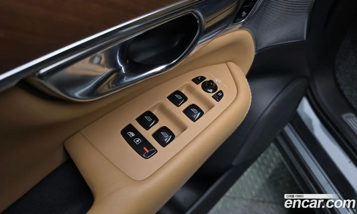 Volvo XC90 2020 2.0 автомат (гидро), фото 27