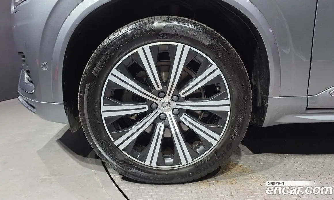 Volvo XC90 2020 2.0 автомат (гидро), фото 4