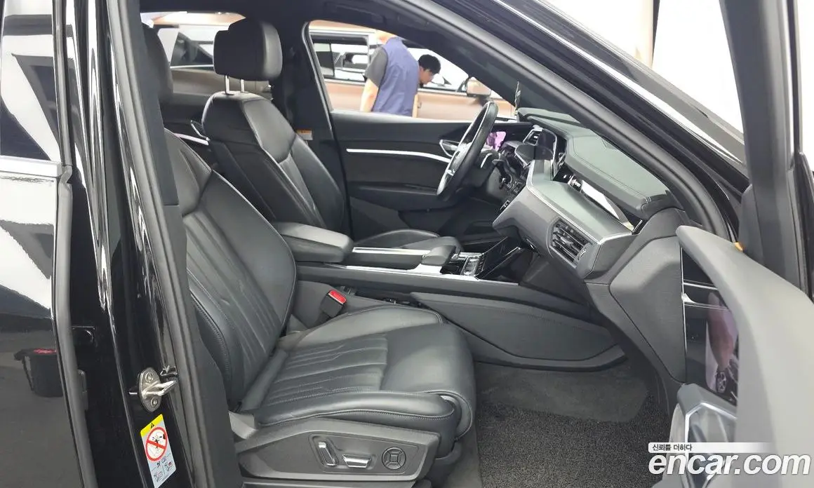 Audi e-tron 2021 0.2 автомат (гидро), фото 16