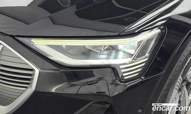 Audi e-tron 2021 0.2 автомат (гидро), миниатюра 8