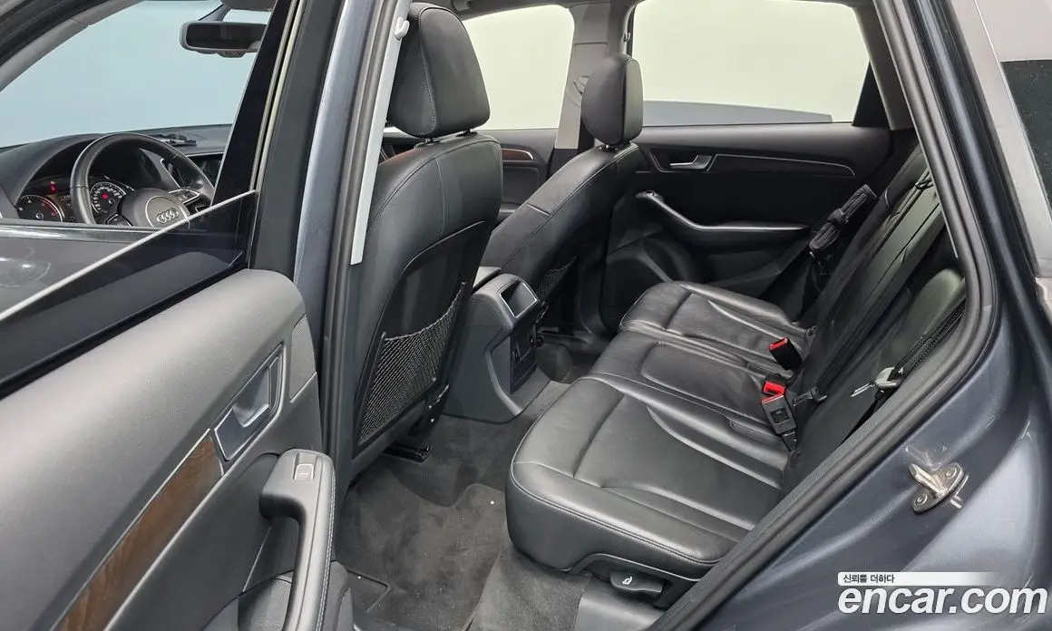Audi Q5 2016 2.0 автомат (гидро), фото 12 Audi Q5 2016 2.0 автомат (гидро), фото 12