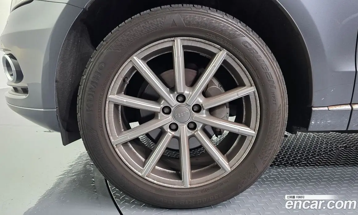 Audi Q5 2016 2.0 автомат (гидро), фото 5 Audi Q5 2016 2.0 автомат (гидро), фото 5