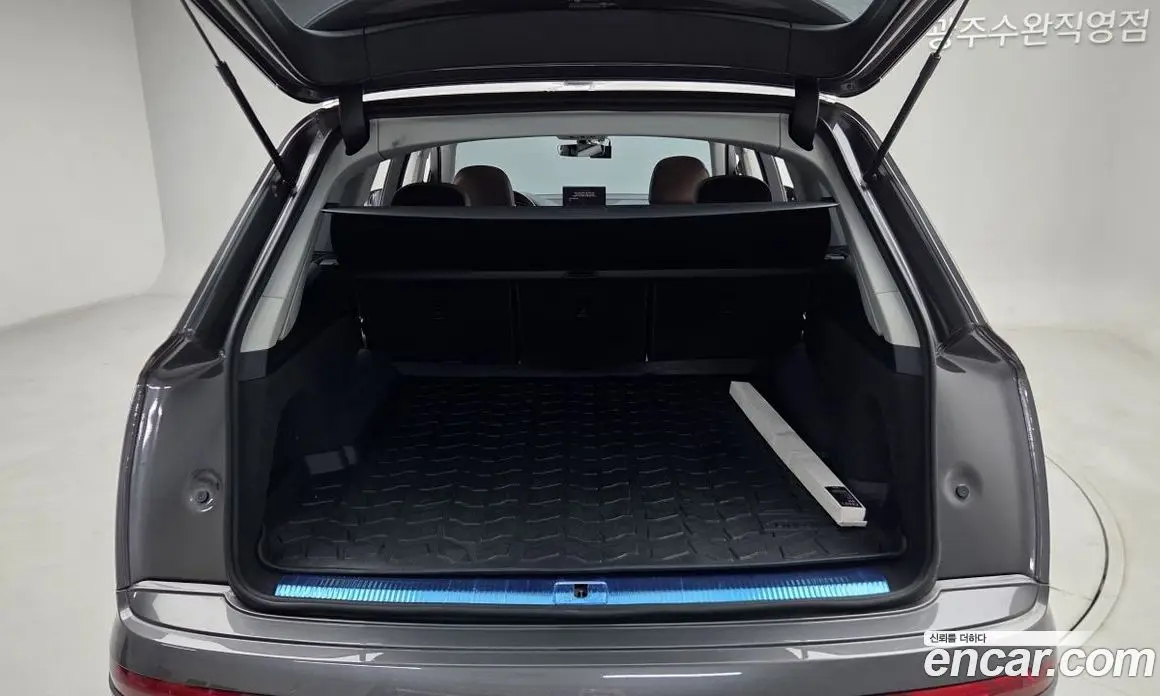 Audi Q7 2019 2.0 автомат (гидро), фото 15