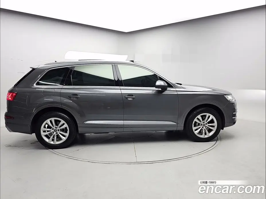 Audi Q7 2019 2.0 автомат (гидро), фото 6