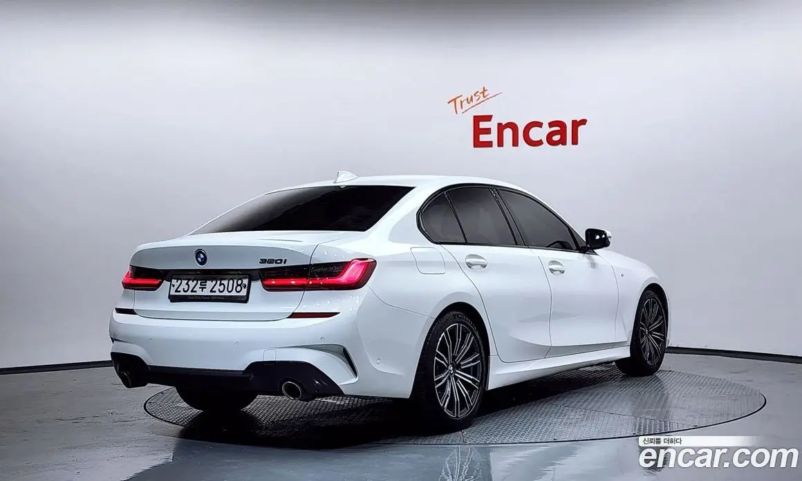 BMW 3 серия 2020 2.0 автомат (гидро), фото 1 BMW 3 серия 2020 2.0 автомат (гидро), фото 1