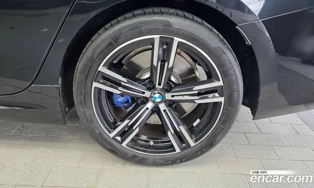 BMW 3 серия 2025 2.0 автомат (гидро), миниатюра 7 BMW 3 серия 2025 2.0 автомат (гидро), миниатюра 7
