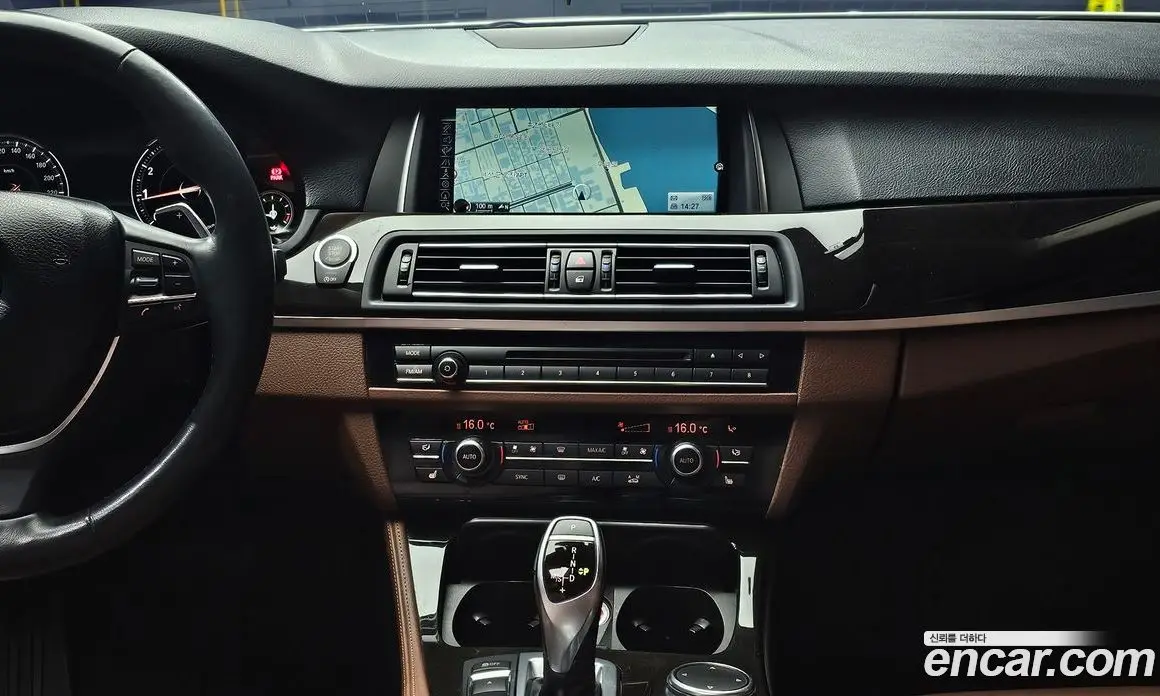 BMW 5 серия 2015 2.0 автомат (гидро), фото 14 BMW 5 серия 2015 2.0 автомат (гидро), фото 14
