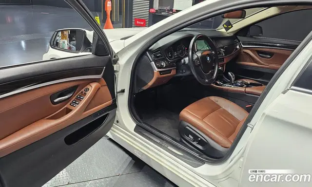 BMW 5 серия 2015 2.0 автомат (гидро), миниатюра 10 BMW 5 серия 2015 2.0 автомат (гидро), миниатюра 10