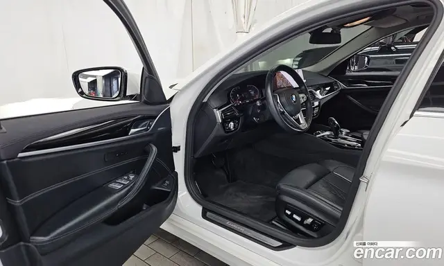 BMW 5 серия 2020 2.0 автомат (гидро), миниатюра 10 BMW 5 серия 2020 2.0 автомат (гидро), миниатюра 10