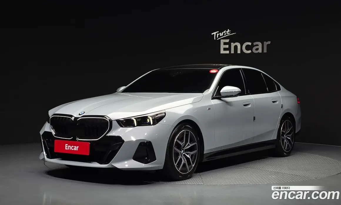BMW 5 серия 2025 2.0 автомат (гидро), фото 1 BMW 5 серия 2025 2.0 автомат (гидро), фото 1