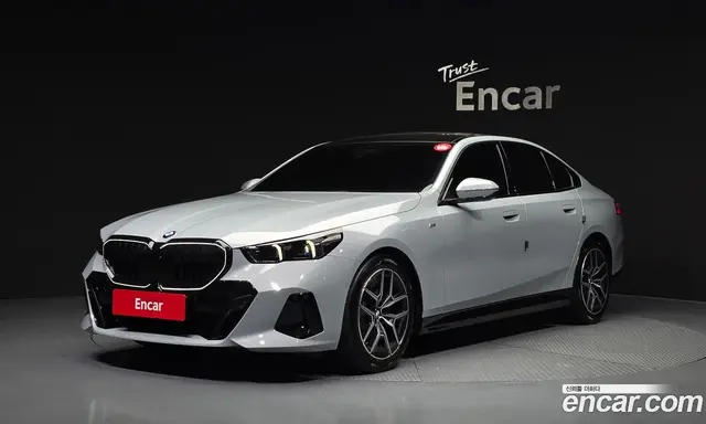 BMW 5 серия 2025 2.0 автомат (гидро), миниатюра 1 BMW 5 серия 2025 2.0 автомат (гидро), миниатюра 1