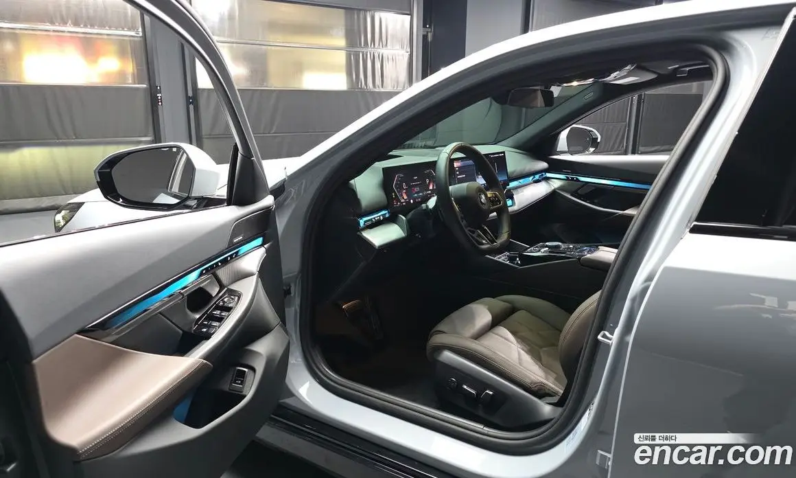 BMW 5 серия 2025 2.0 автомат (гидро), фото 13 BMW 5 серия 2025 2.0 автомат (гидро), фото 13
