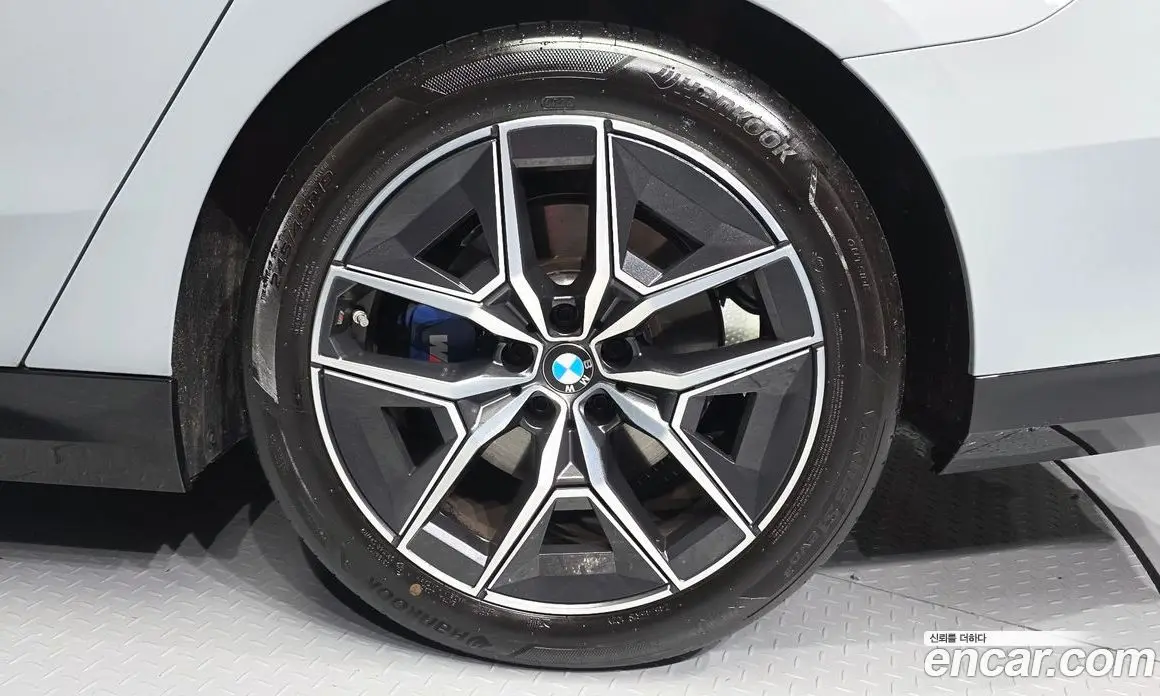 BMW 5 серия 2025 2.0 автомат (гидро), фото 7 BMW 5 серия 2025 2.0 автомат (гидро), фото 7