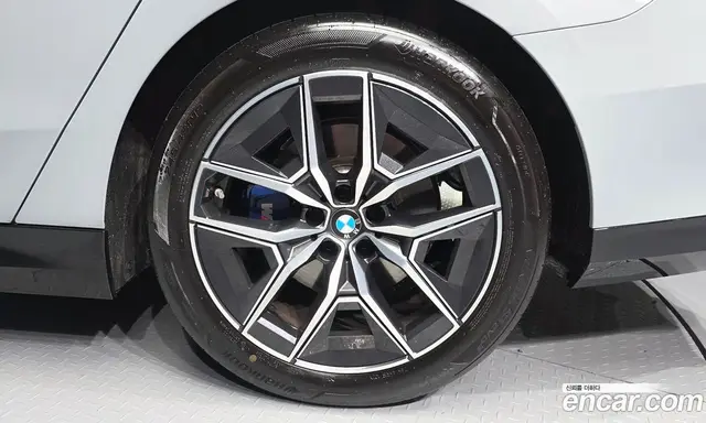 BMW 5 серия 2025 2.0 автомат (гидро), миниатюра 7 BMW 5 серия 2025 2.0 автомат (гидро), миниатюра 7