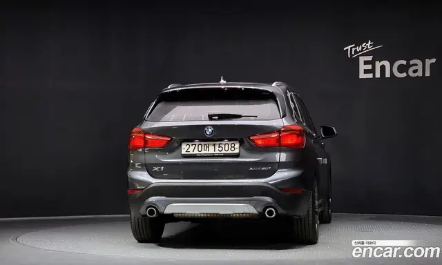 BMW X1 2022 2.0 автомат (гидро), миниатюра 4