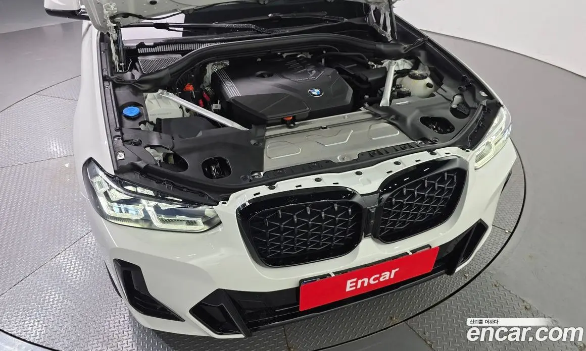 BMW X4 2025 2.0 автомат (гидро), фото 6 BMW X4 2025 2.0 автомат (гидро), фото 6