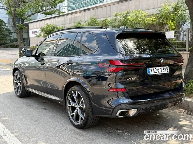BMW X5 2025 3.0 автомат (гидро), миниатюра 3