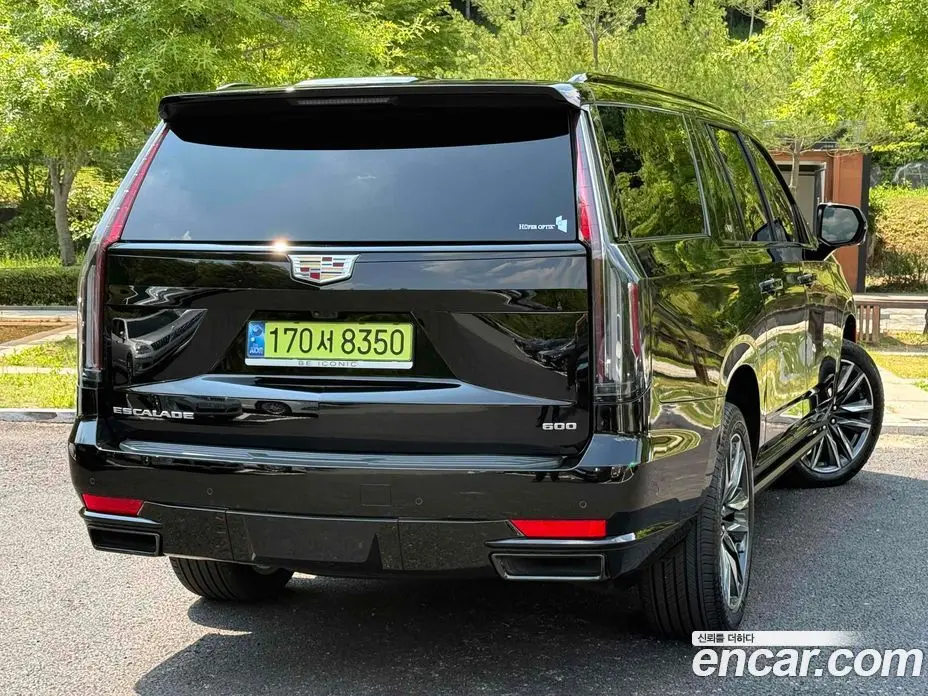 Cadillac Escalade 2024 6.2 автомат (гидро), фото 5 Cadillac Escalade 2024 6.2 автомат (гидро), фото 5