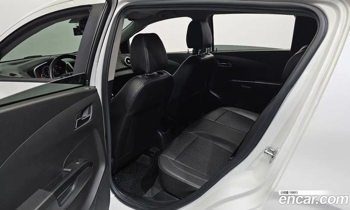 Chevrolet Aveo 2017 1.4 механика, фото 18 Chevrolet Aveo 2017 1.4 механика, фото 18
