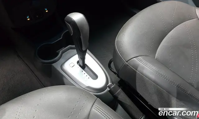 Chevrolet Spark 2015 1.0 автомат (гидро), миниатюра 12