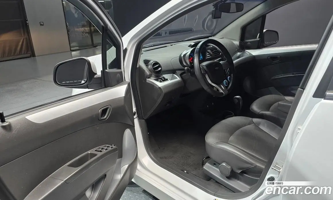 Chevrolet Spark 2015 1.0 автомат (гидро), фото 13 Chevrolet Spark 2015 1.0 автомат (гидро), фото 13