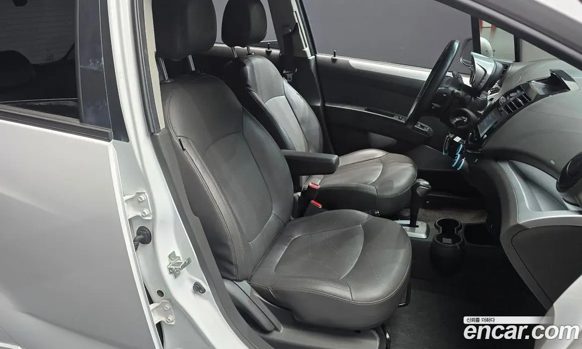 Chevrolet Spark 2015 1.0 автомат (гидро), фото 16 Chevrolet Spark 2015 1.0 автомат (гидро), фото 16