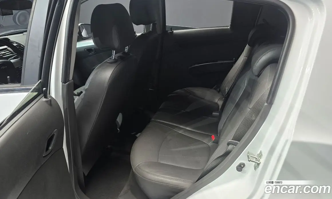 Chevrolet Spark 2015 1.0 автомат (гидро), фото 18 Chevrolet Spark 2015 1.0 автомат (гидро), фото 18