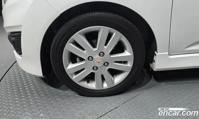 Chevrolet Spark 2015 1.0 автомат (гидро), миниатюра 5 Chevrolet Spark 2015 1.0 автомат (гидро), миниатюра 5