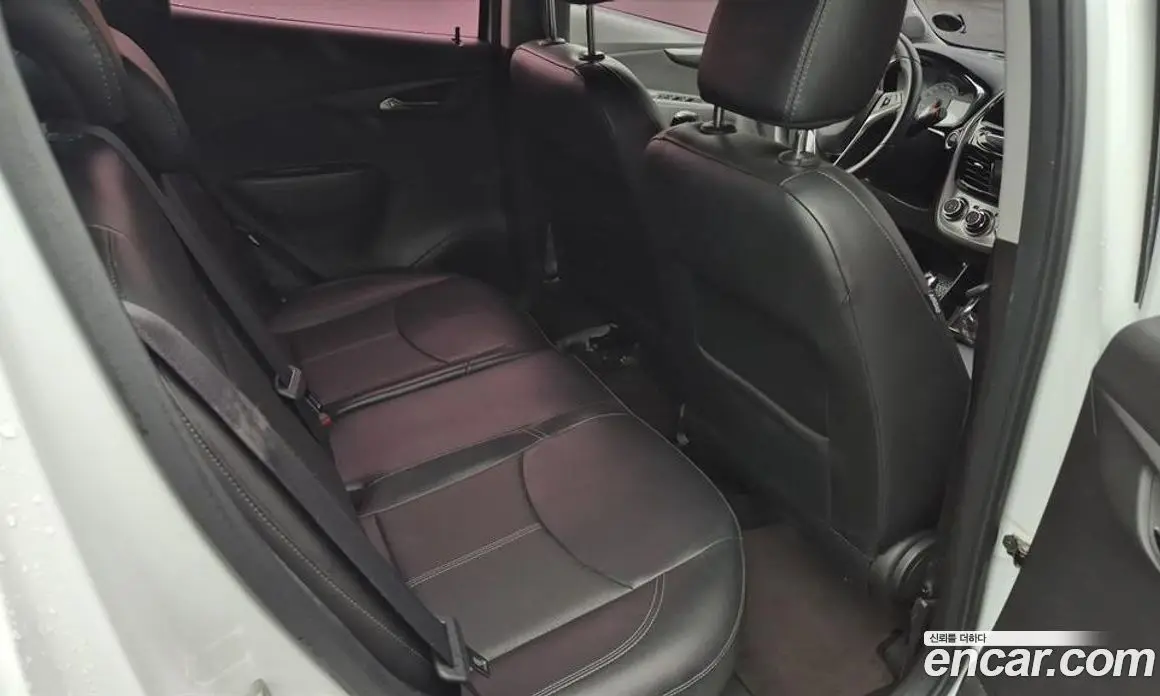 Chevrolet Spark 2016 1.0 автомат (вариатор), фото 15 Chevrolet Spark 2016 1.0 автомат (вариатор), фото 15