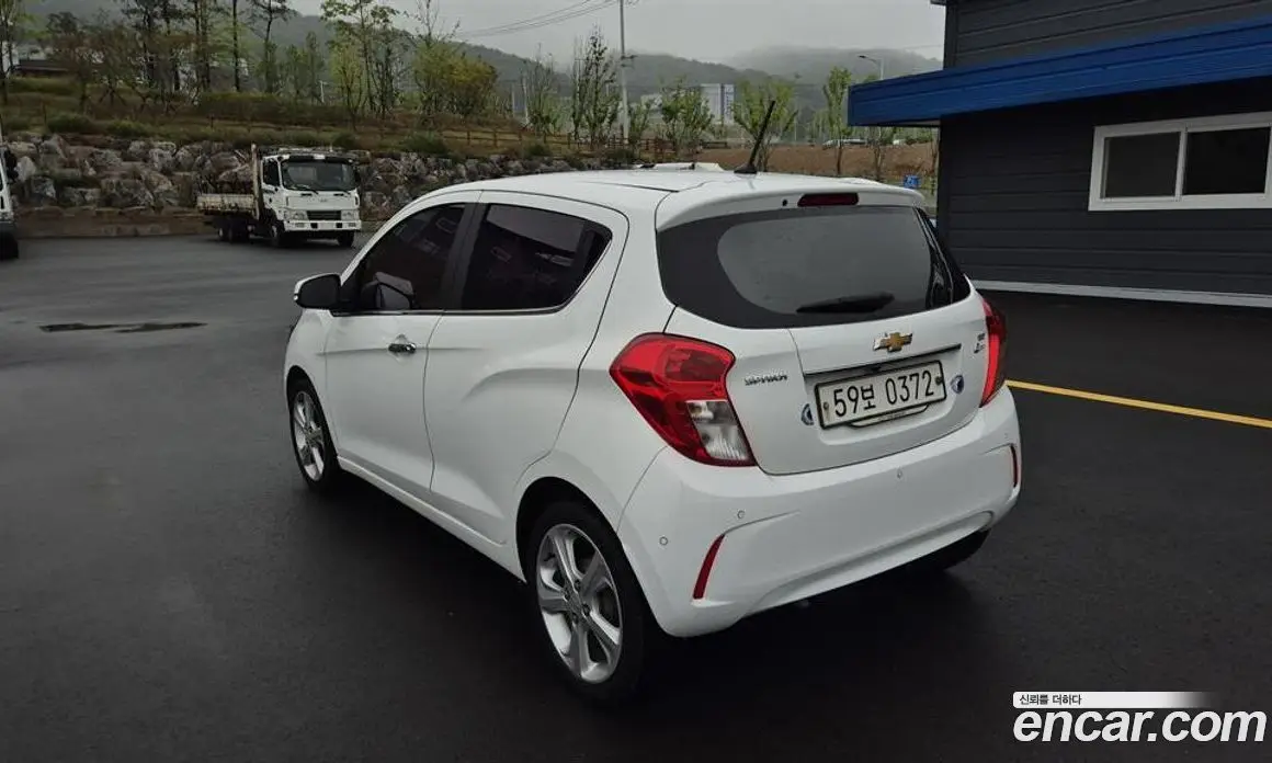 Chevrolet Spark 2016 1.0 автомат (вариатор), фото 9 Chevrolet Spark 2016 1.0 автомат (вариатор), фото 9