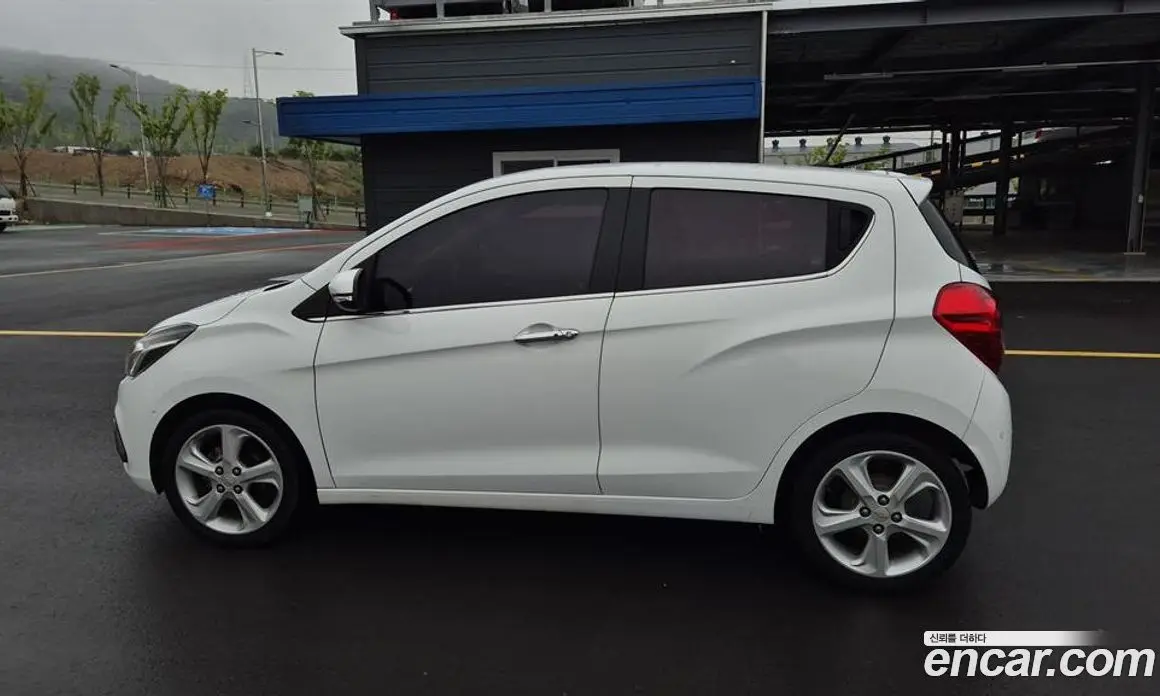 Chevrolet Spark 2016 1.0 автомат (вариатор), фото 10 Chevrolet Spark 2016 1.0 автомат (вариатор), фото 10
