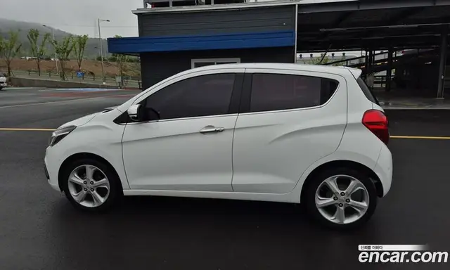 Chevrolet Spark 2016 1.0 автомат (вариатор), миниатюра 10 Chevrolet Spark 2016 1.0 автомат (вариатор), миниатюра 10