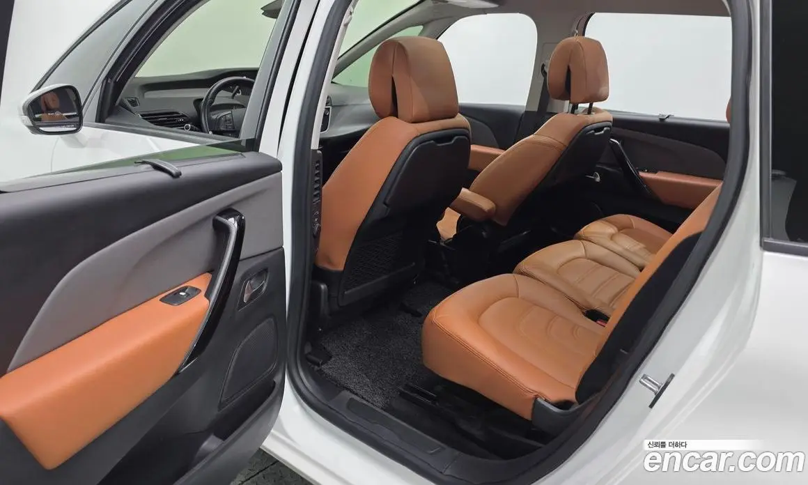 Citroen C4 Picasso 2018 1.6 автомат (гидро), фото 18 Citroen C4 Picasso 2018 1.6 автомат (гидро), фото 18