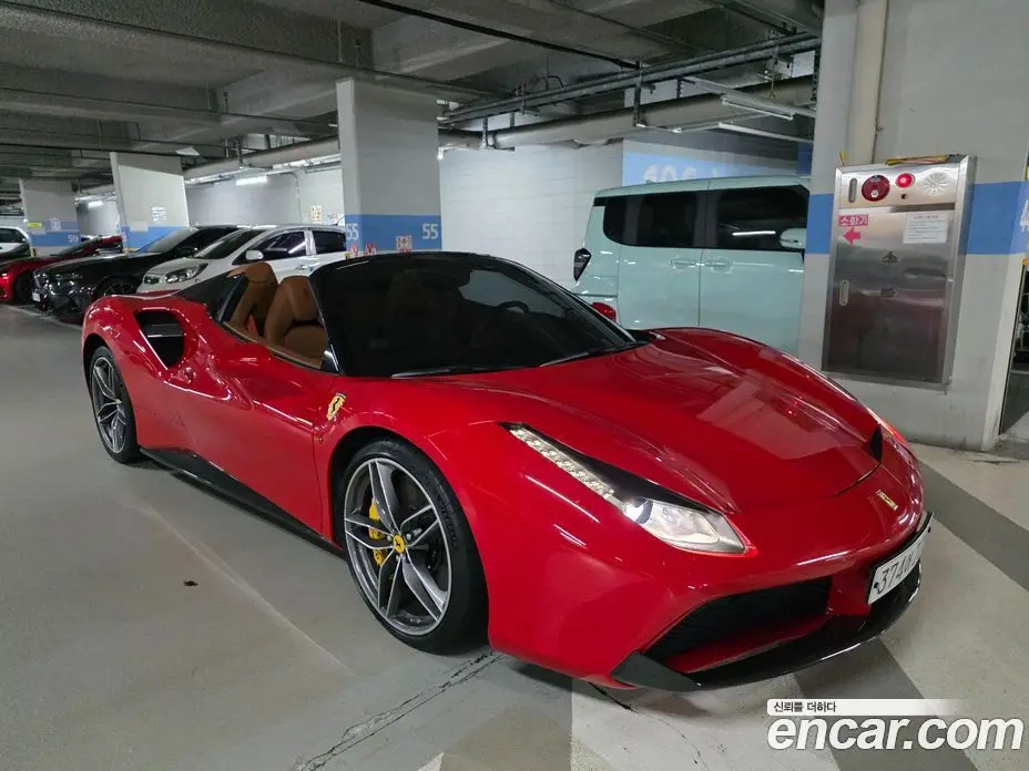 Ferrari 488 2018 3.9 автомат (гидро), фото 1 Ferrari 488 2018 3.9 автомат (гидро), фото 1