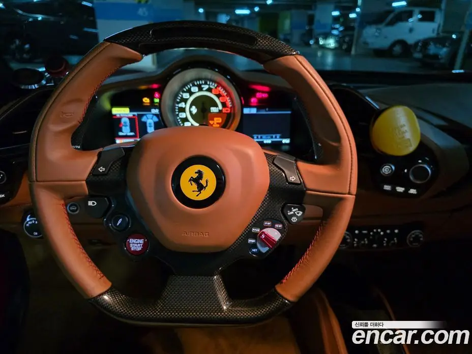 Ferrari 488 2018 3.9 автомат (гидро), фото 16 Ferrari 488 2018 3.9 автомат (гидро), фото 16
