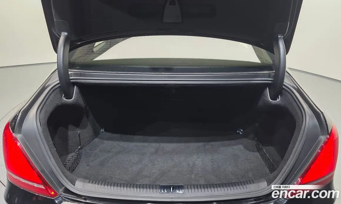 Genesis EQ900 2016 3.8 автомат (гидро), фото 20 Genesis EQ900 2016 3.8 автомат (гидро), фото 20