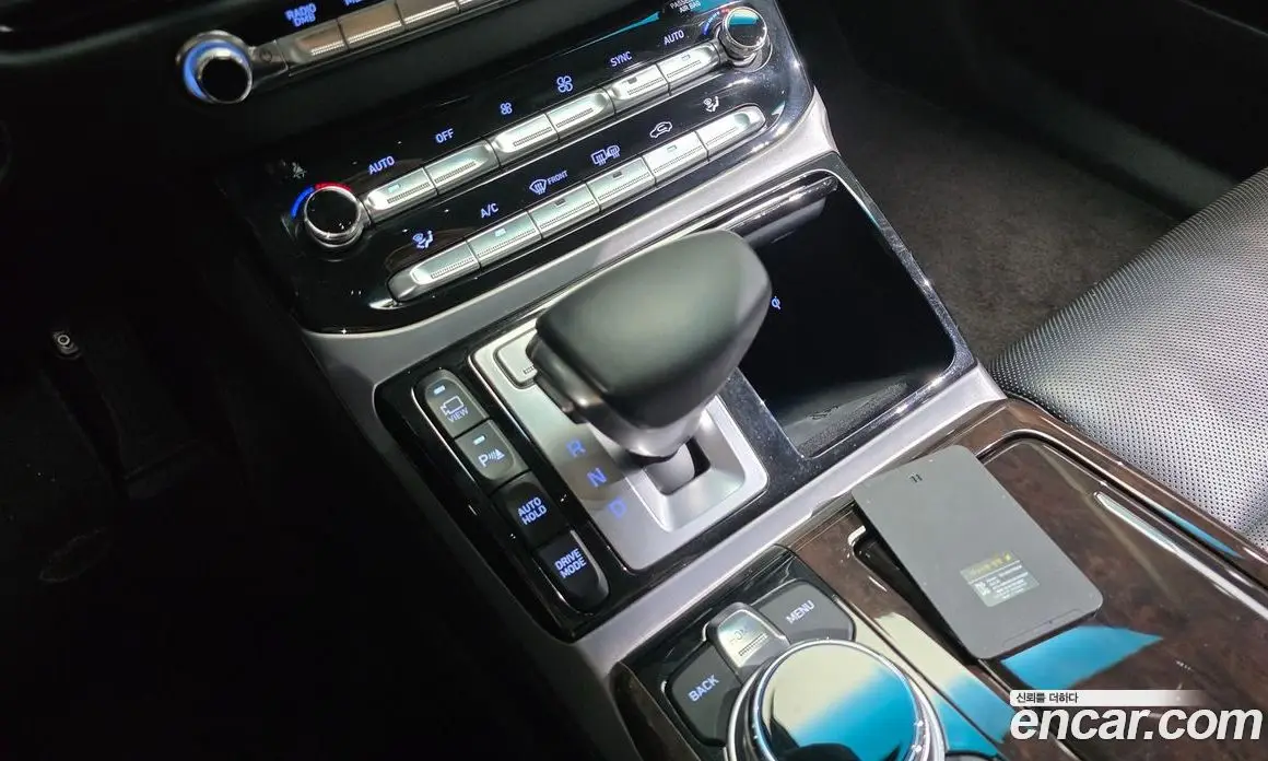 Genesis EQ900 2016 3.8 автомат (гидро), фото 9 Genesis EQ900 2016 3.8 автомат (гидро), фото 9