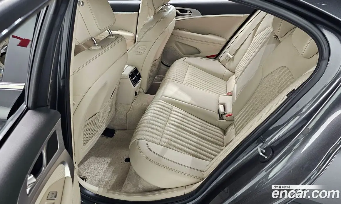 Genesis G70 2021 2.0 автомат (гидро), фото 17