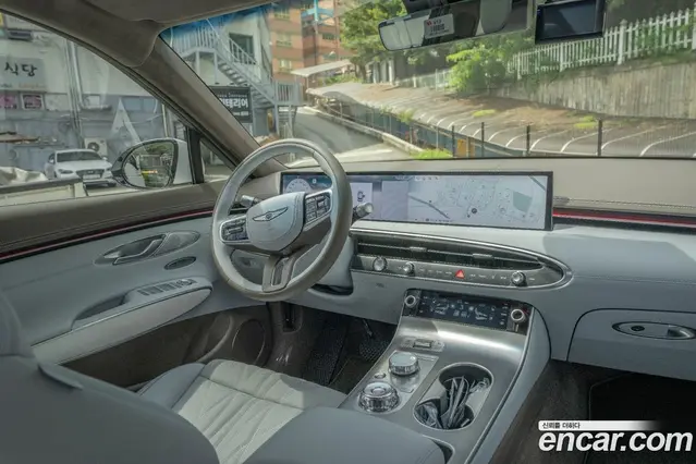 Genesis GV70 2024 2.5 автомат (гидро), миниатюра 6