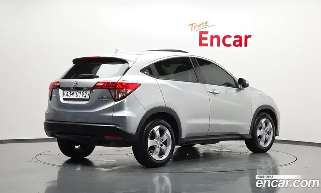 Honda HR-V 2016 1.8 автомат (гидро), миниатюра 2