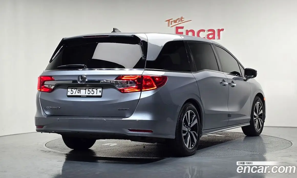 Honda Odyssey 2018 3.5 автомат (гидро), фото 2 Honda Odyssey 2018 3.5 автомат (гидро), фото 2