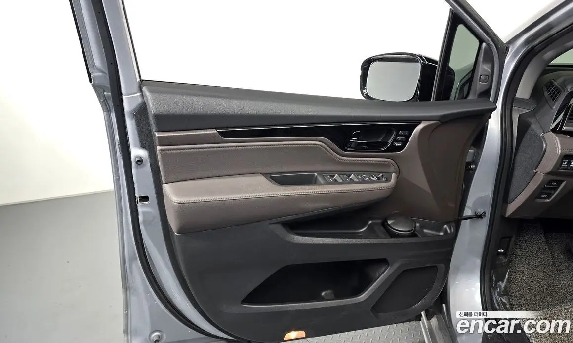 Honda Odyssey 2018 3.5 автомат (гидро), фото 14 Honda Odyssey 2018 3.5 автомат (гидро), фото 14