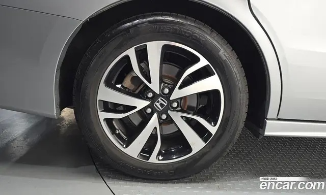 Honda Odyssey 2018 3.5 автомат (гидро), миниатюра 5 Honda Odyssey 2018 3.5 автомат (гидро), миниатюра 5