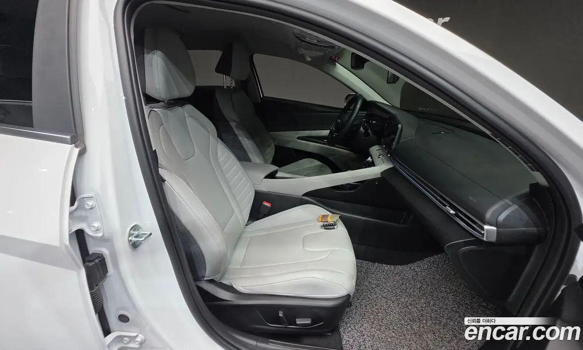 Hyundai Avante 2022 1.6 автомат (гидро), фото 16 Hyundai Avante 2022 1.6 автомат (гидро), фото 16