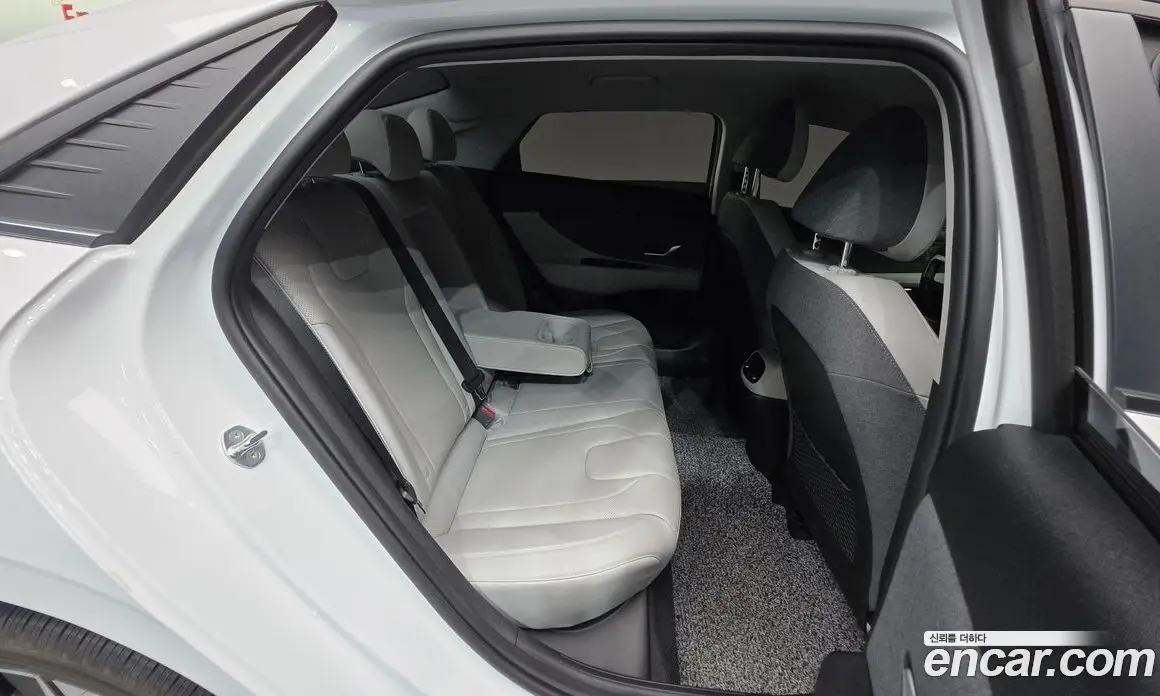 Hyundai Avante 2022 1.6 автомат (гидро), фото 24 Hyundai Avante 2022 1.6 автомат (гидро), фото 24