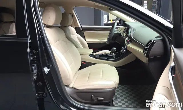 Hyundai Grandeur 2017 3.0 автомат (гидро), миниатюра 11 Hyundai Grandeur 2017 3.0 автомат (гидро), миниатюра 11